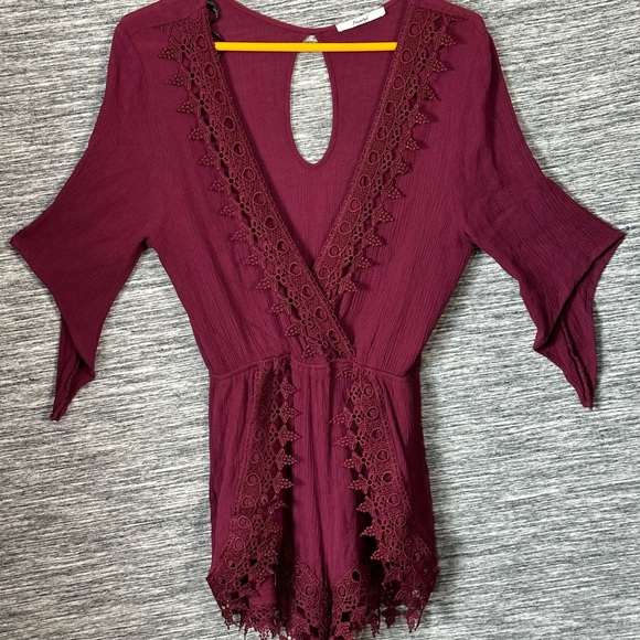 @delaneyscloset1 bundle from live show 4pc dresses - Picture 1 of 4